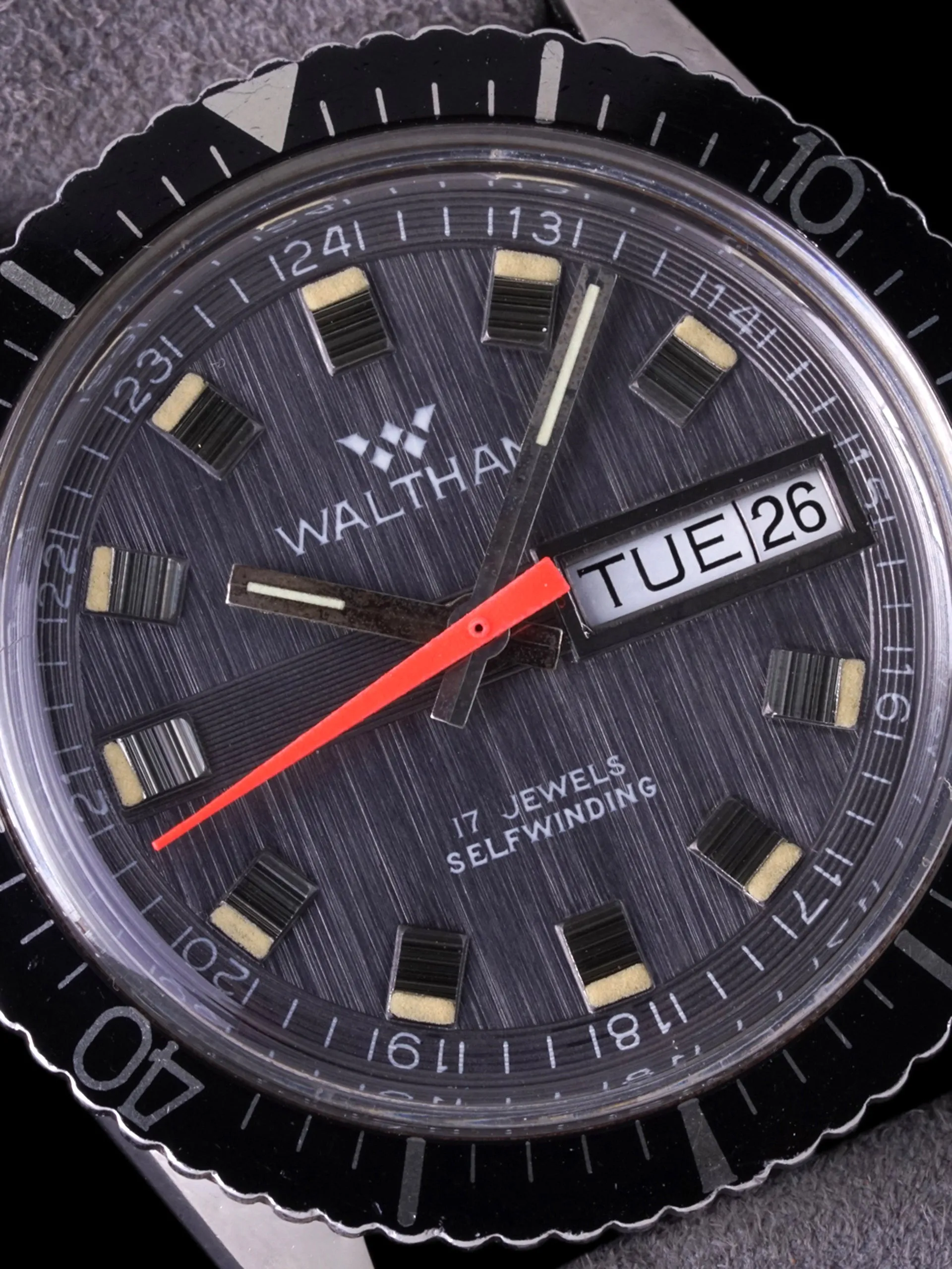 1970s Waltham Automatic Day-Date