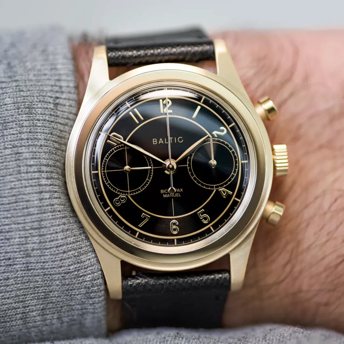 BALTIC BICOMPAX 002 GOLD PVD (STITCHED SAFFIANO BLACK)