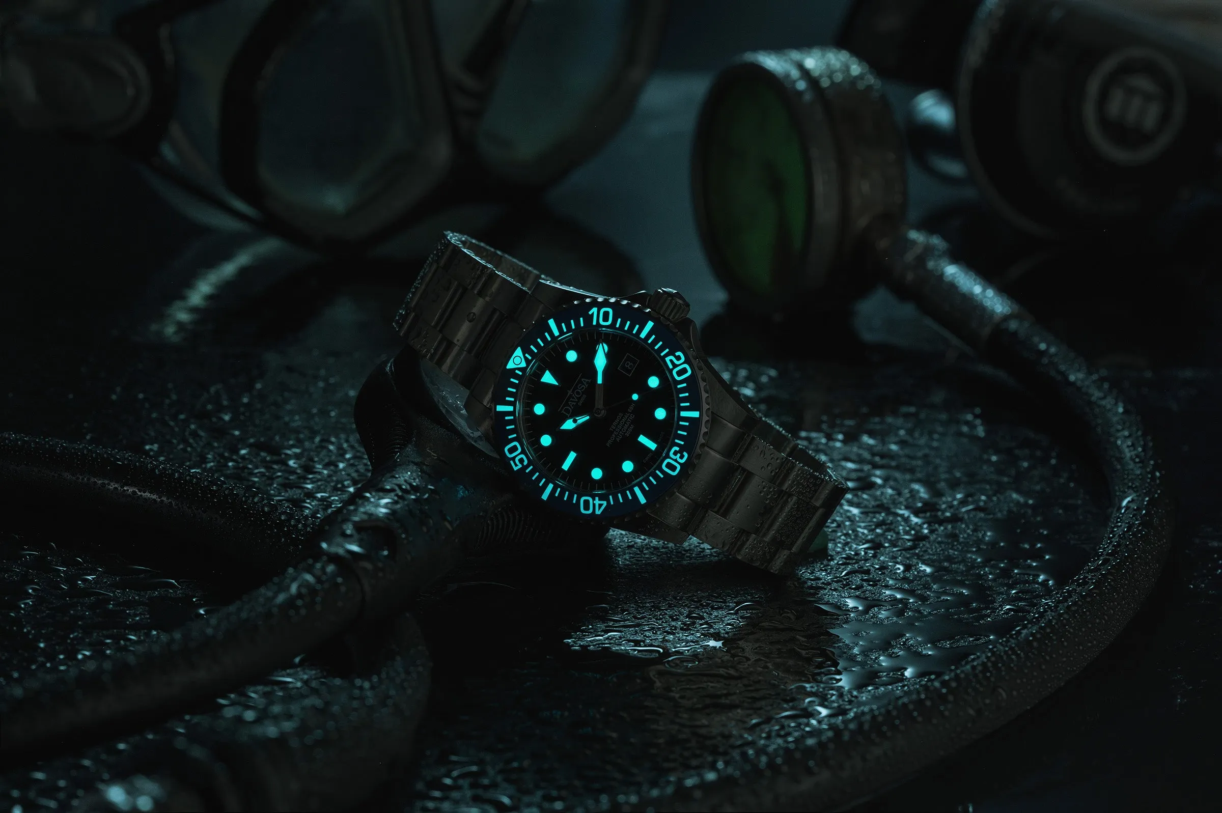 Ternos Professional 68h Automatic 300m Black Blue Green Diving Watch Collection